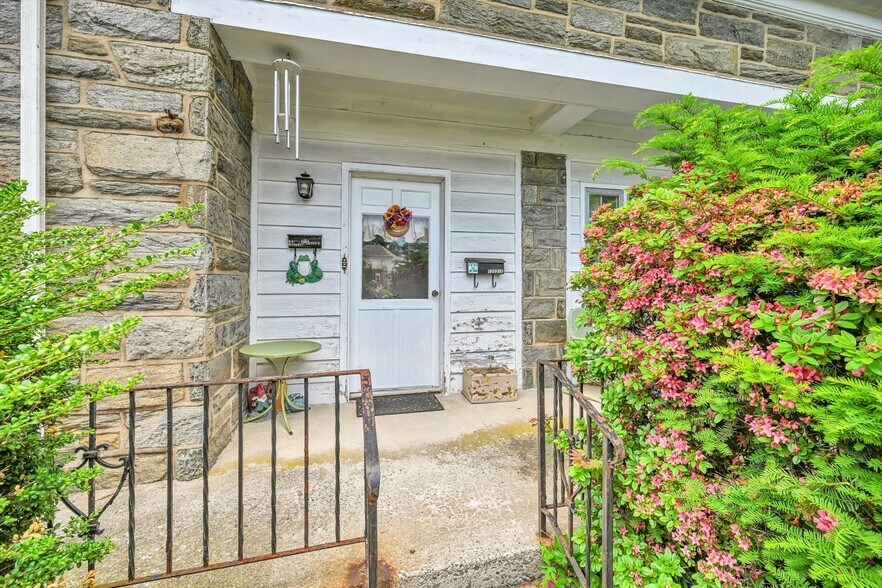 More Photos Of 1305 Hampden Blvd, Reading Multifamily For Sale
