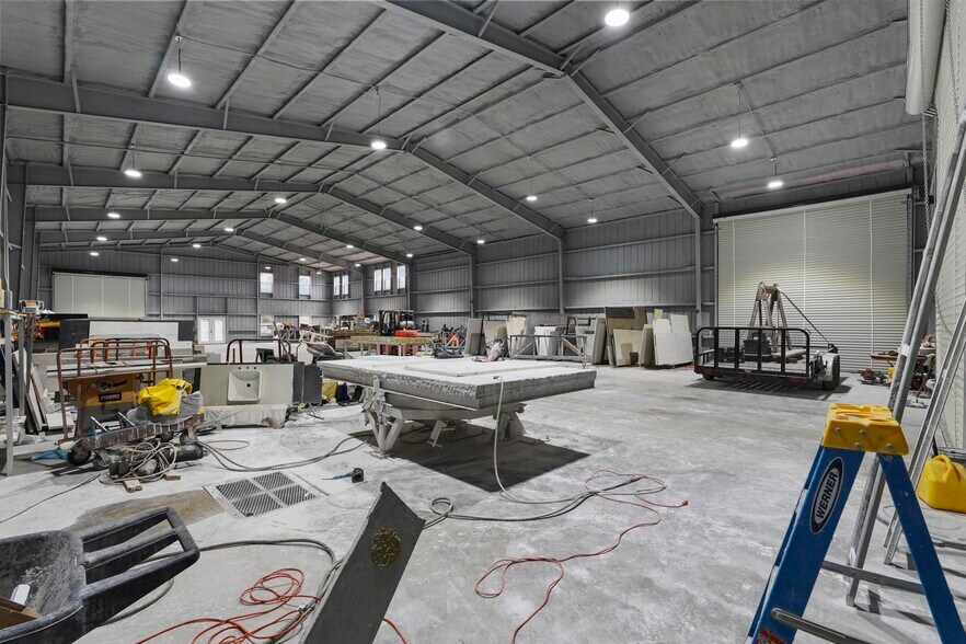 More Photos Of 1979 FM 1903, Caddo Mills Warehouse For Lease