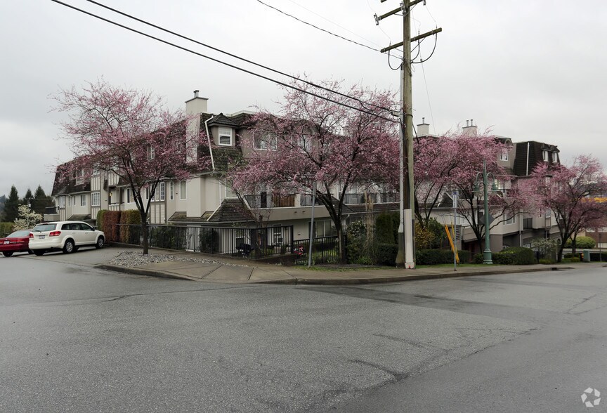 More Photos Of 1001-1011 Brunette Ave, Coquitlam Office For Lease