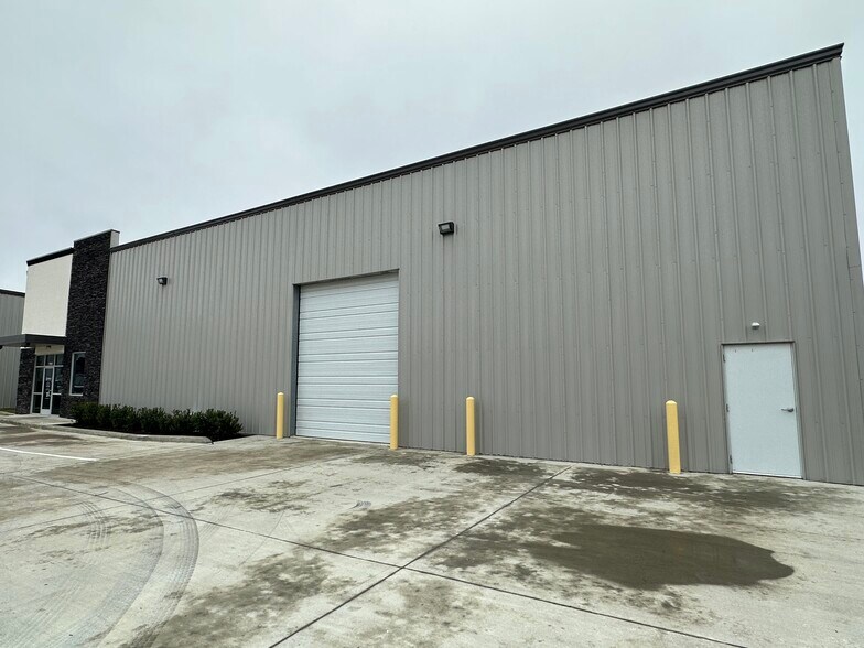 More Photos Of 19968 Franz Rd, Katy Warehouse For Sale