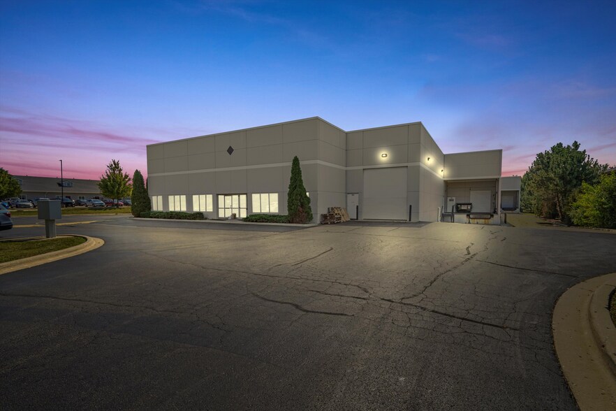 More Photos Of 26735 W Commerce Dr, Volo Warehouse For Sale