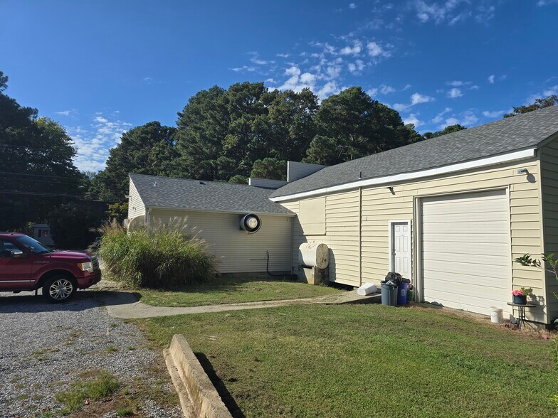 More Photos Of 20835 Nanticoke Rd, Bivalve Convenience Store For Sale