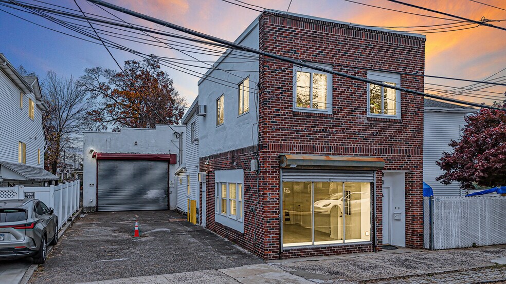 More Photos Of 339 Lincoln Ave, Staten Island Warehouse For Sale
