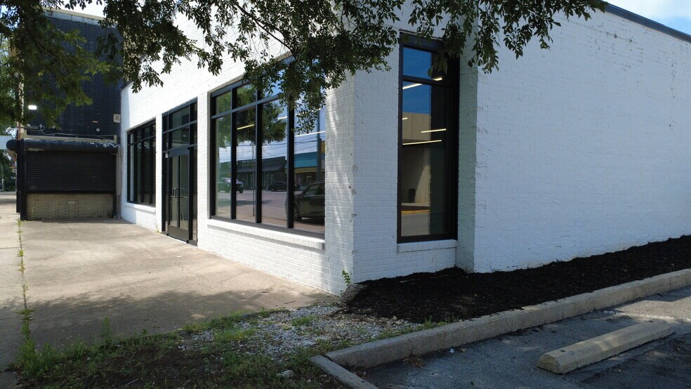 More Photos Of 2515 Nolensville Pike, Nashville Storefront For Sale
