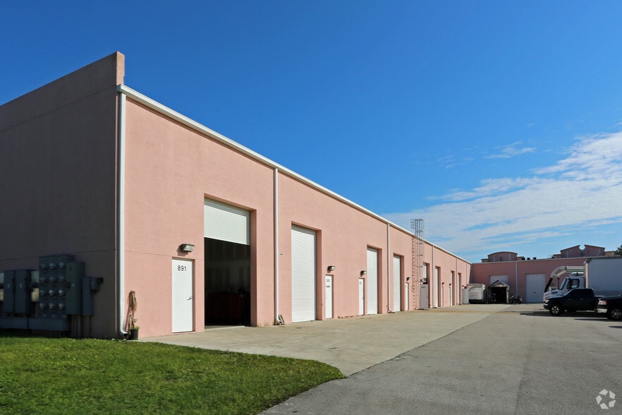 More Photos Of 801-893 Kings Hwy, Fort Pierce Light Manufacturing For Sale