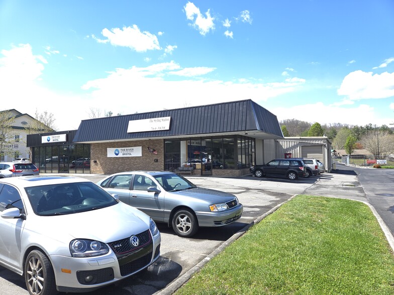 Primary Photo Of 1274 Volunteer Pky, Bristol Office For Lease