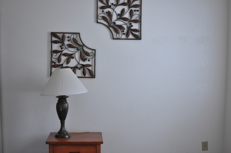 More Photos Of 322 S Main St, Lamar Apartments For Sale