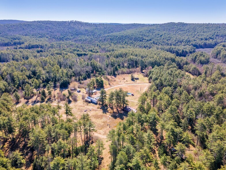 More Photos Of 909 Wendell Rd, Warwick Specialty For Sale