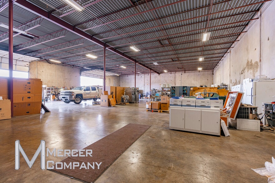 More Photos Of 435 West Fork Dr, Arlington Warehouse For Sale