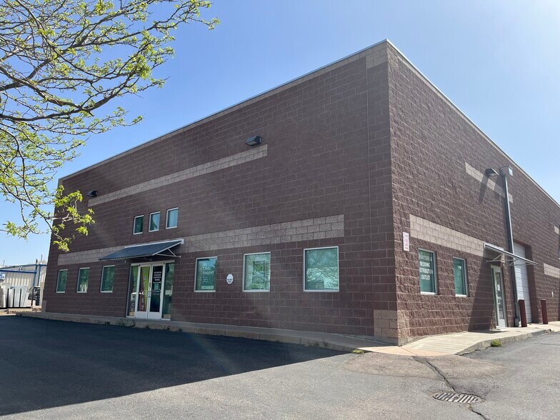 More Photos Of 1075 Ford St, Colorado Springs Warehouse For Lease