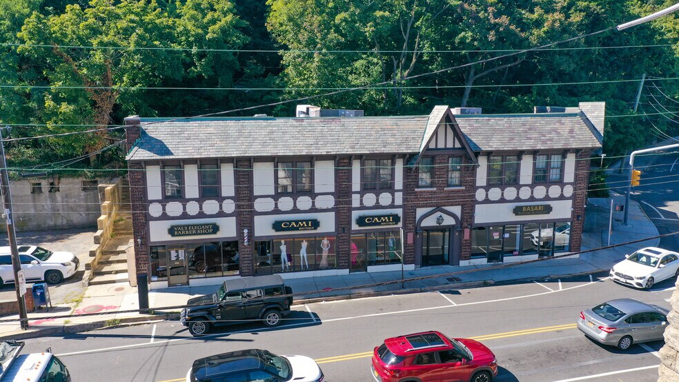 More Photos Of 2-8 Main St, Roslyn Storefront Retail Office For Sale