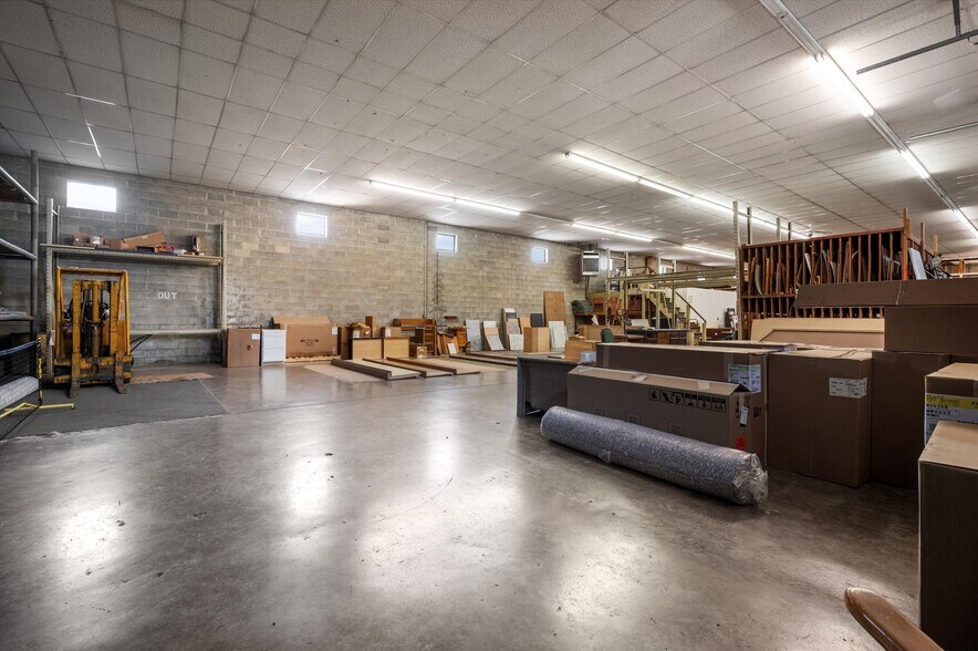 More Photos Of 204 Grand Ave, Clarion Warehouse For Sale