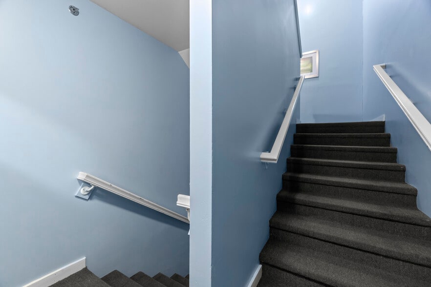 More Photos Of 1349-1355 Dixwell Ave, Hamden Warehouse For Sale