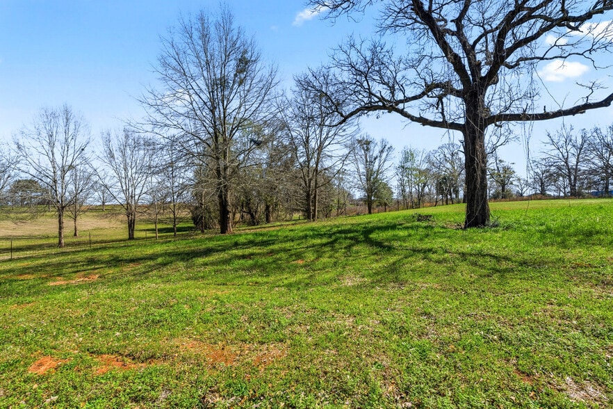 More Photos Of 2828 Harvest Rd, Jay Religious Facility For Sale