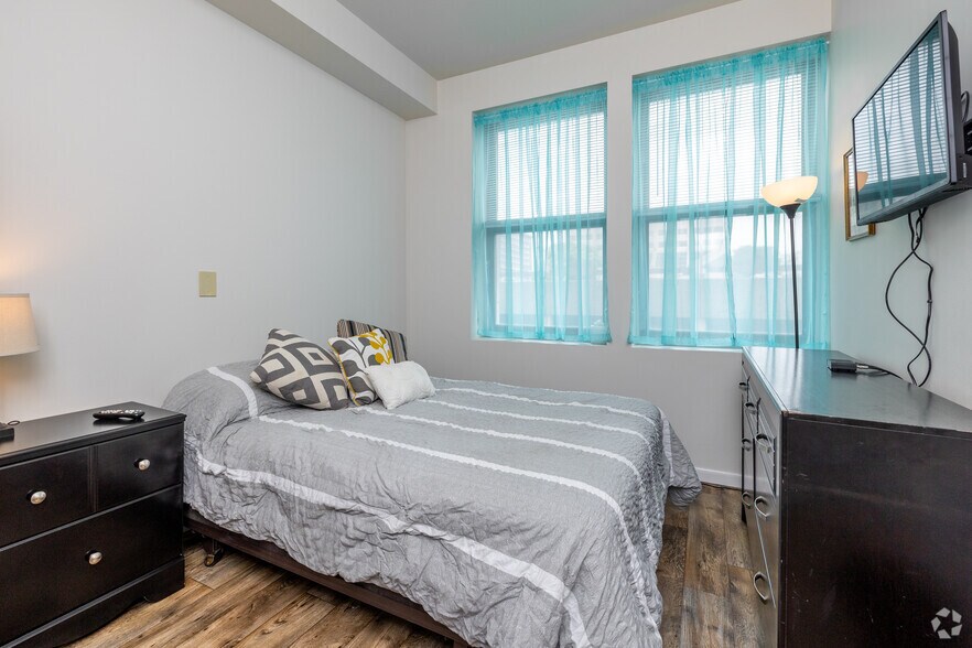 More Photos Of 422 Felix St, Saint Joseph Apartments For Sale