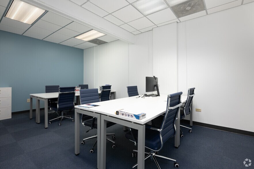 More Photos Of 516 W Friendly Ave, Greensboro Coworking Space