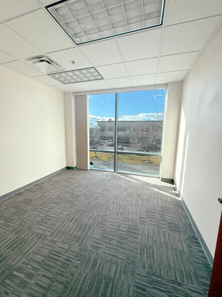 More Photos Of 5660 E Franklin Rd, Nampa Office For Lease