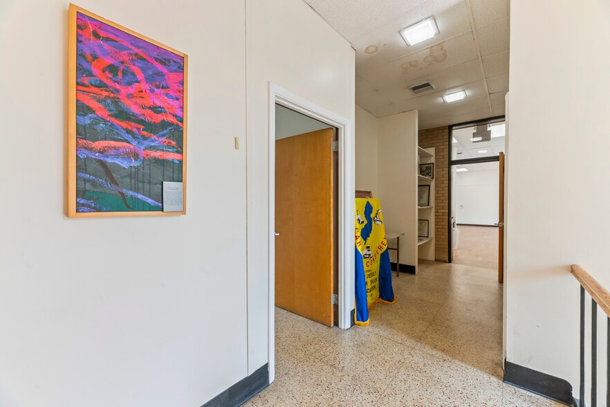 More Photos Of 160 Tices Ln, East Brunswick Office For Sale
