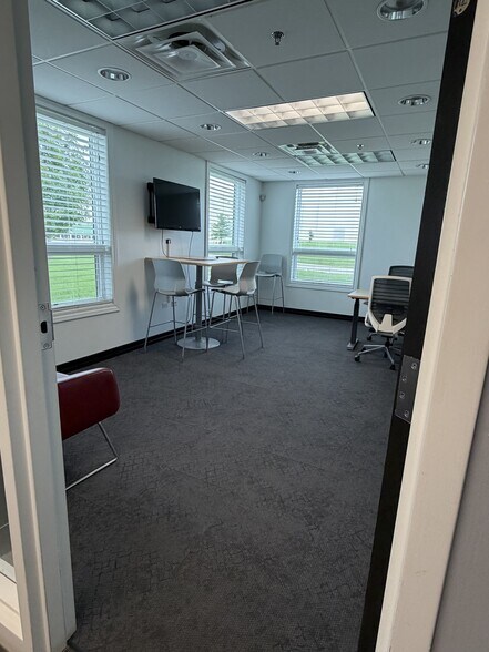 More Photos Of 26200 S Whiting Way, Monee Warehouse For Lease