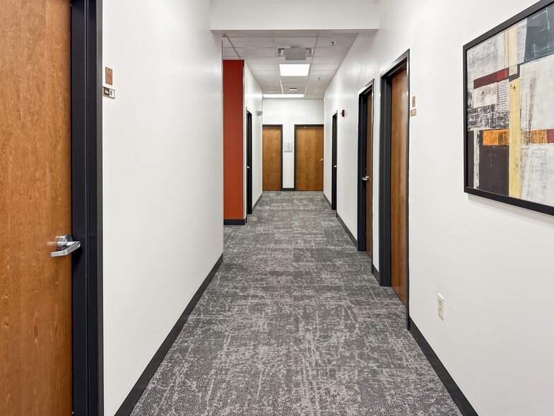 More Photos Of 7027 Old Madison Pike NW, Huntsville Coworking Space