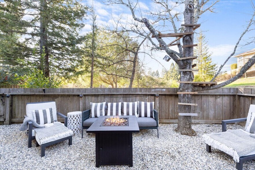 More Photos Of 1337 Creekside Ct, Healdsburg Multifamily For Sale