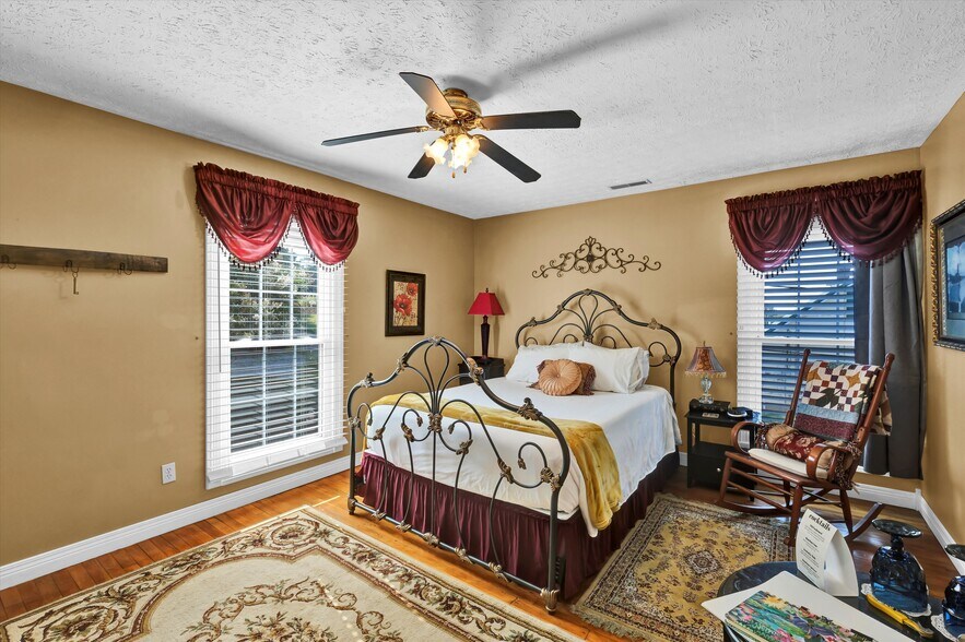 More Photos Of 110 Holy Cross Rd, Loretto Hospitality For Sale