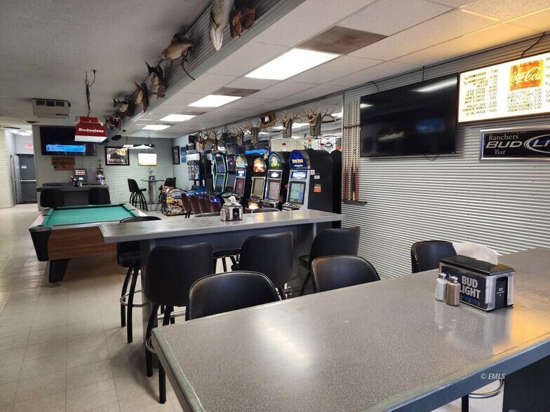 More Photos Of 424 Main St, Jordan Sports And Entertainment For Sale