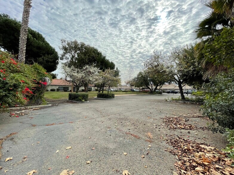 More Photos Of 26401 Calle Rolando, San Juan Capistrano Light Distribution For Lease