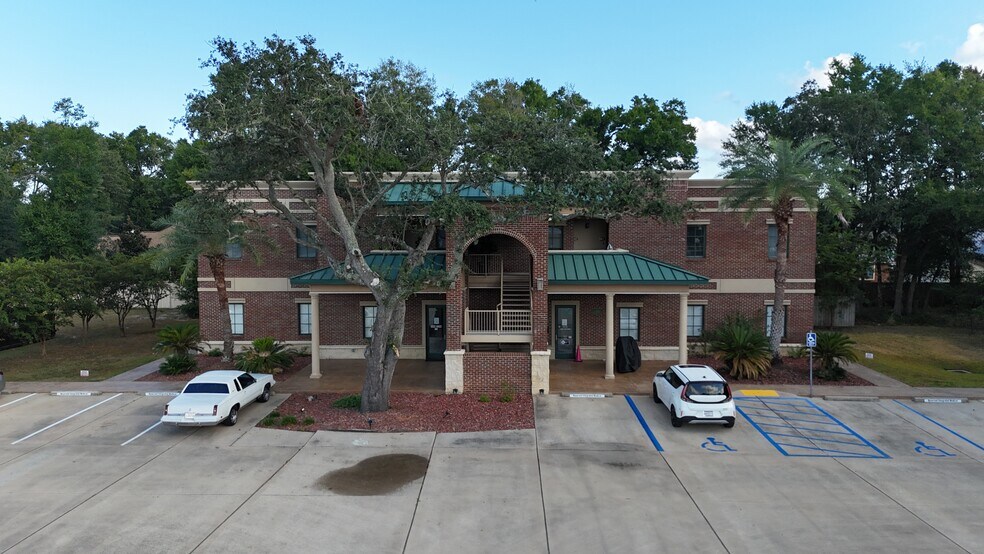 Primary Photo Of 2556 Marcia Ct, Biloxi Medical For Lease