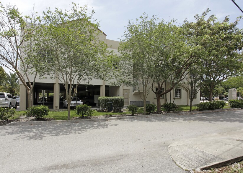 More Photos Of 6099 Stirling Rd, Davie Office Residential For Lease