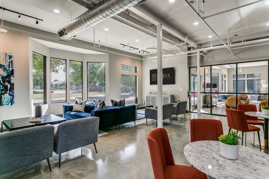 More Photos Of 2570 Justin Rd, Highland Village Unknown For Lease