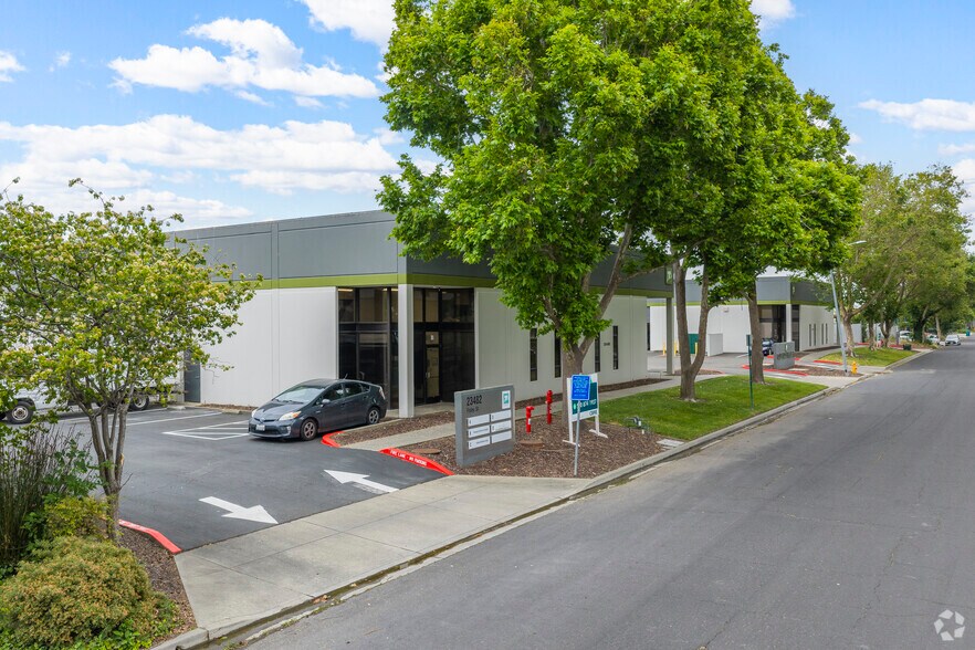 More Photos Of 23482 Foley St, Hayward Unknown For Lease