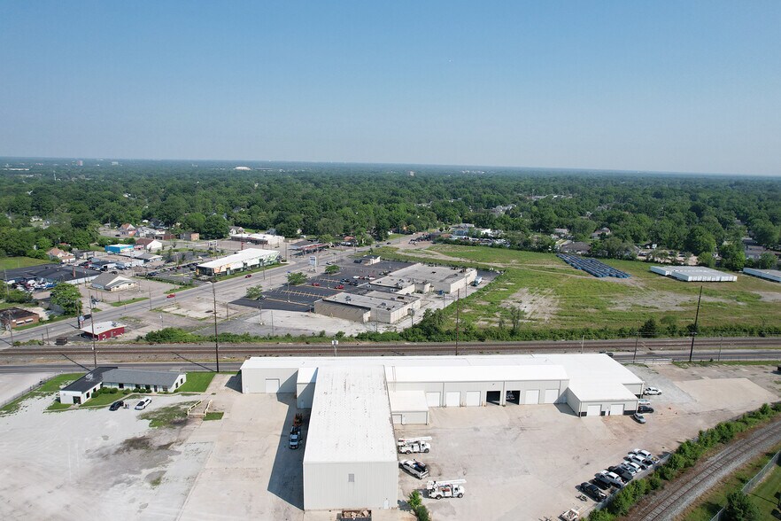 More Photos Of 3823 E Massachusetts Ave, Indianapolis Manufacturing For Sale