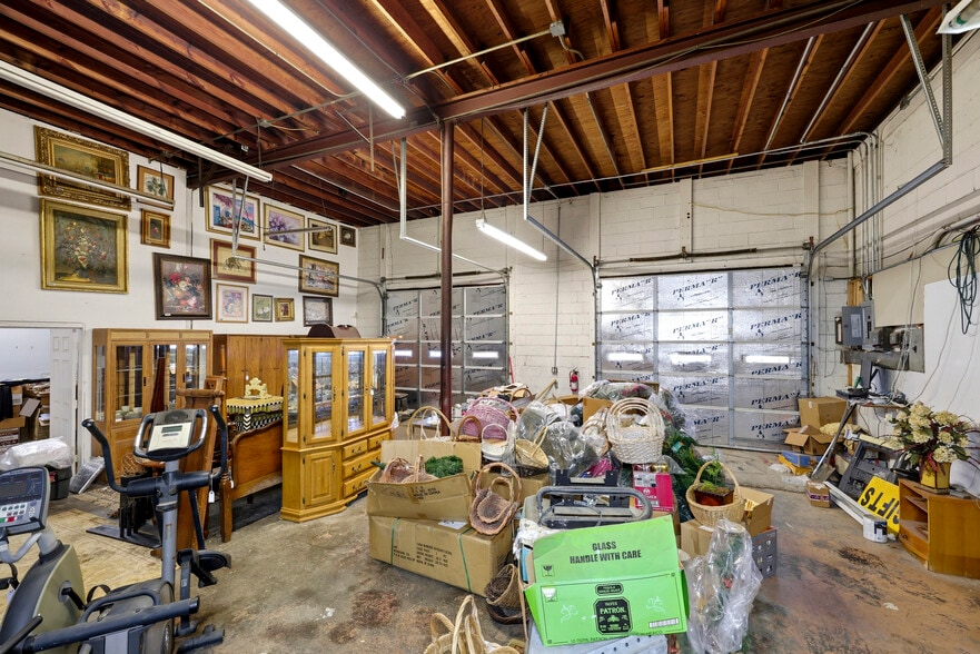 More Photos Of 1358 W Main St, Forest City Warehouse For Sale