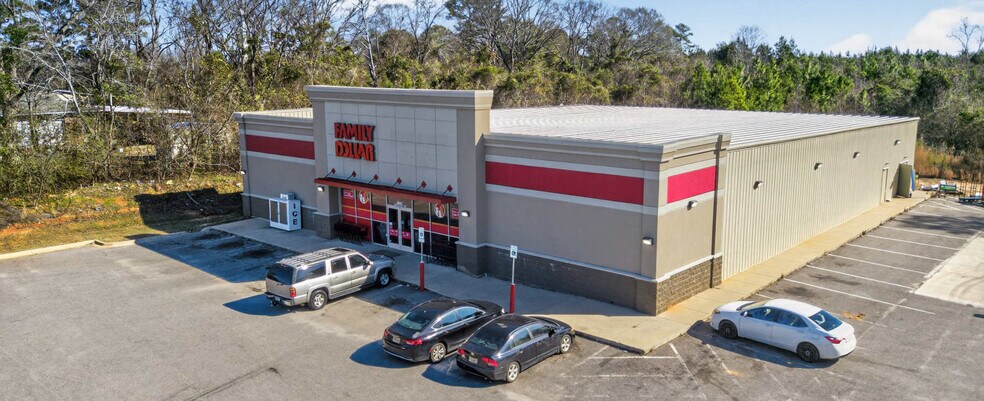 Primary Photo Of 17824 Montgomery Hwy, Highland Home Freestanding For Sale