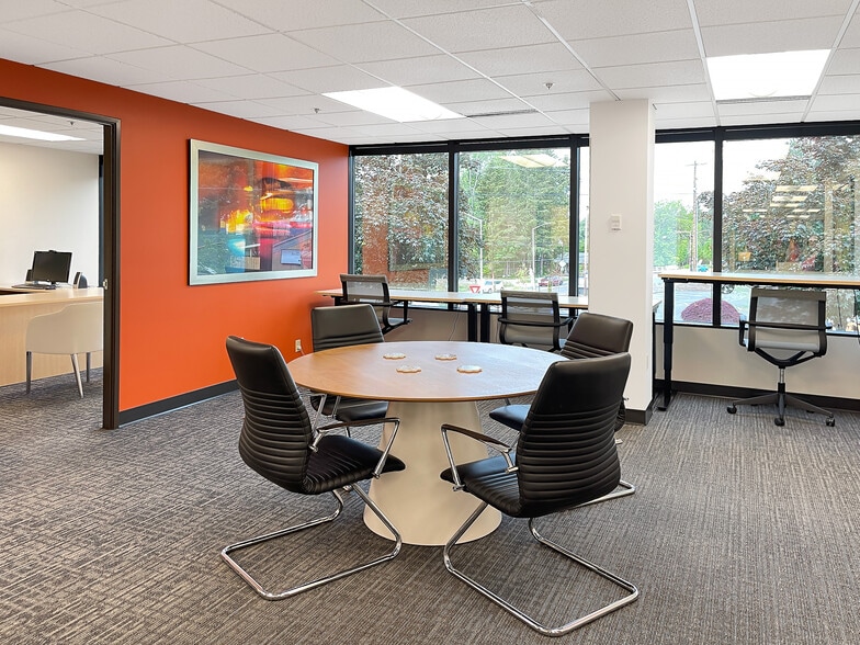 More Photos Of 6600 SW 92nd Ave, Portland Office For Sale