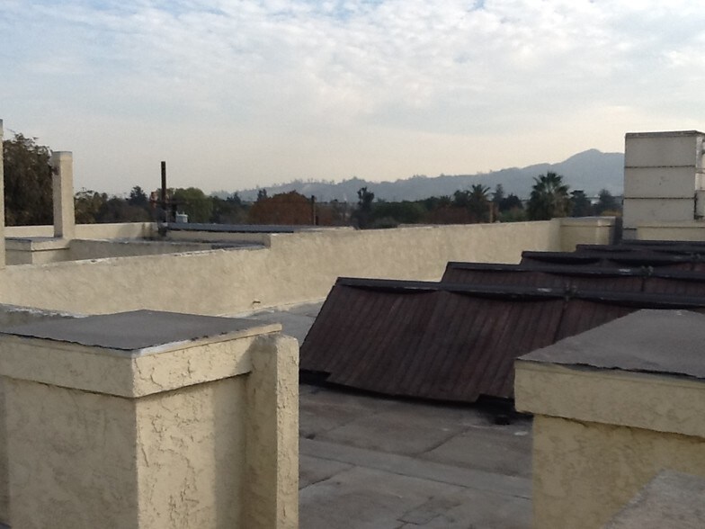 More Photos Of 2740 W Magnolia Blvd, Burbank Office For Lease