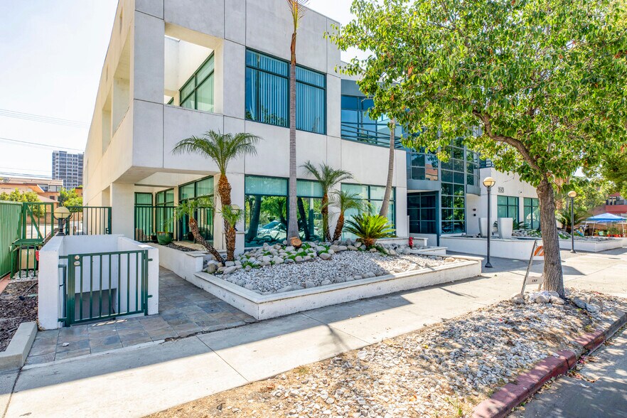 More Photos Of 350 W Arden Ave, Glendale Office For Lease