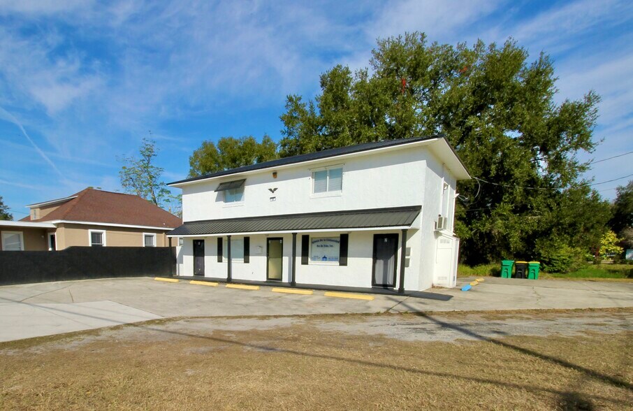 More Photos Of 610 Dundee Rd, Dundee Storefront Retail Residential For Sale