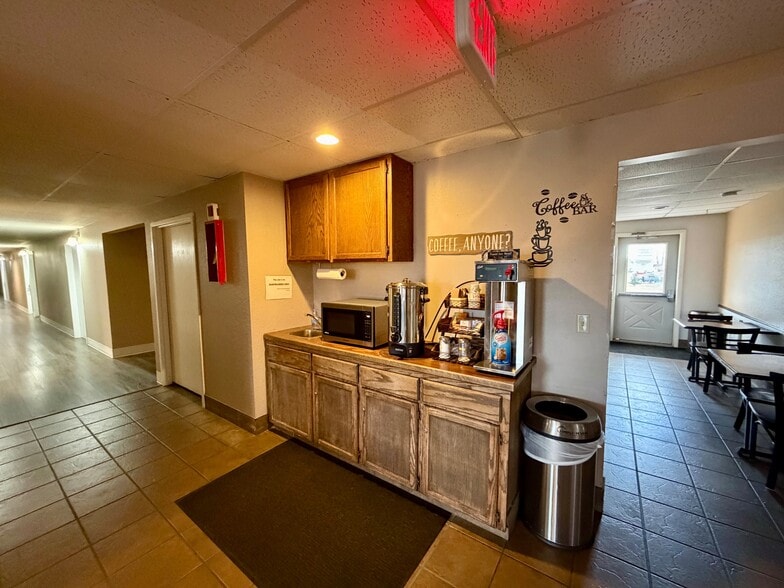 More Photos Of 1150 N Main St, Deer Lodge Hotel For Sale