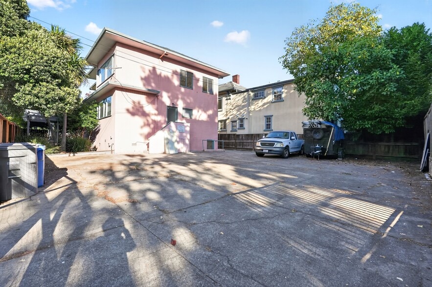 More Photos Of 2520 Milvia St, Berkeley Medical For Sale