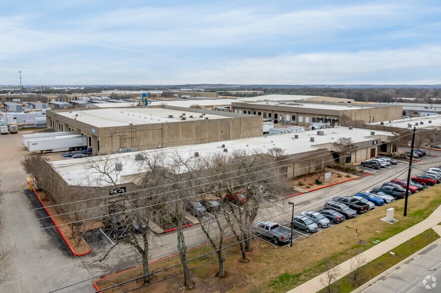 More Photos Of 3913 Todd Ln, Austin Warehouse For Lease