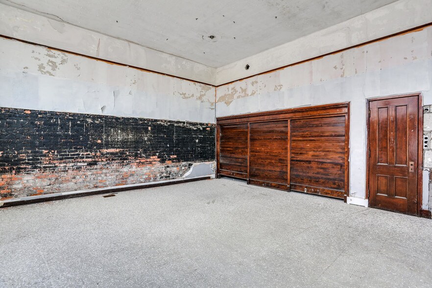 More Photos Of 8411 E Forest Ave, Detroit Schools For Sale