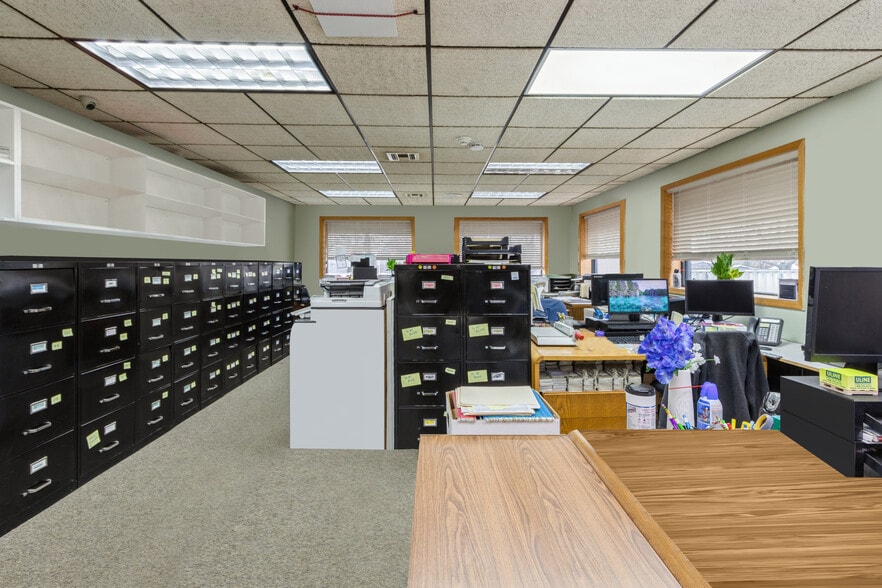 More Photos Of 138-27 247th St, Rosedale Showroom For Sale