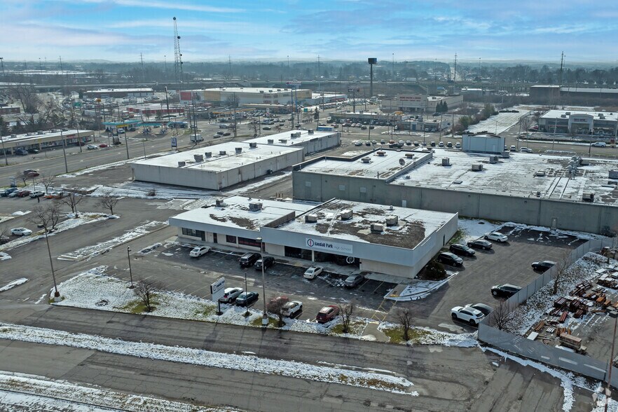 More Photos Of 4838 Northfield Rd, Cleveland Freestanding For Sale