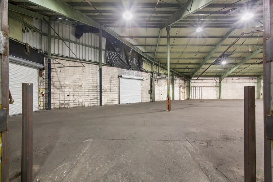 More Photos Of 2123 Tchoupitoulas St, New Orleans Warehouse For Sale