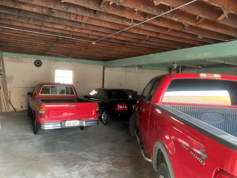 More Photos Of 1850 E Broadway, Alton Office Residential For Sale