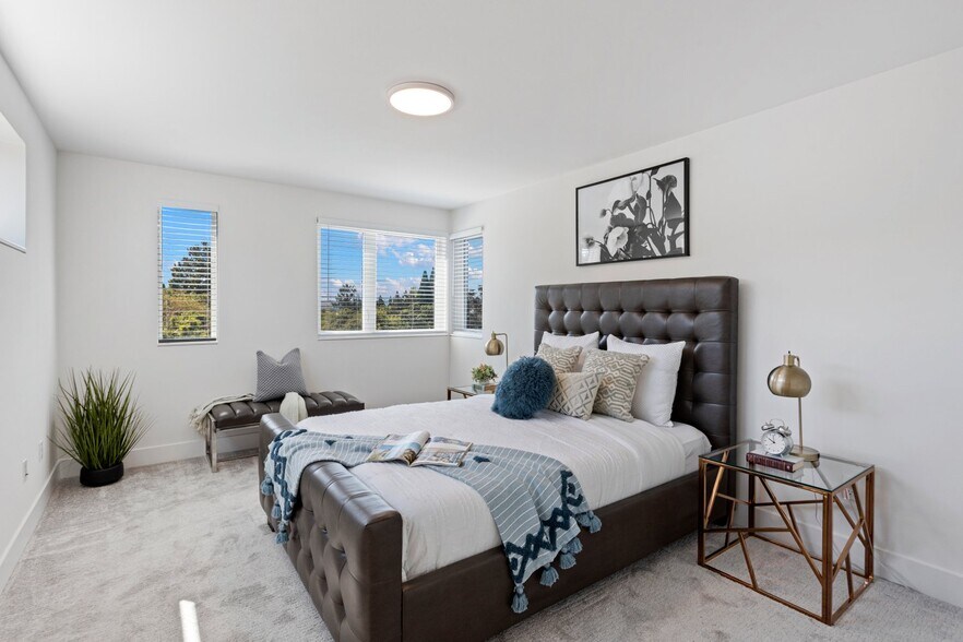 More Photos Of 4270 NE 50th St, Seattle Apartments For Sale