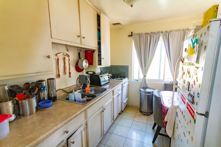 More Photos Of 222-224 S Normandie Ave, Los Angeles Apartments For Sale