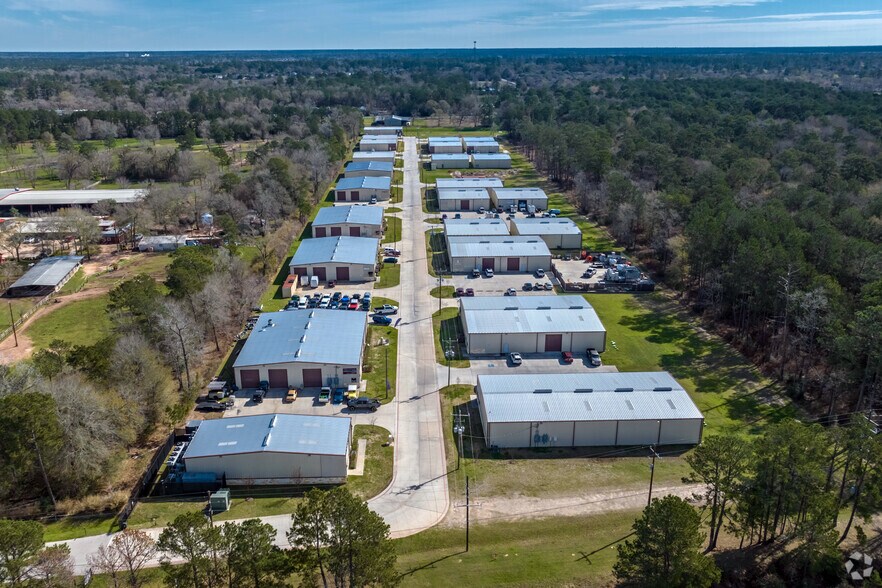 More Photos Of 21129 Blair Rd, Conroe Warehouse For Sale